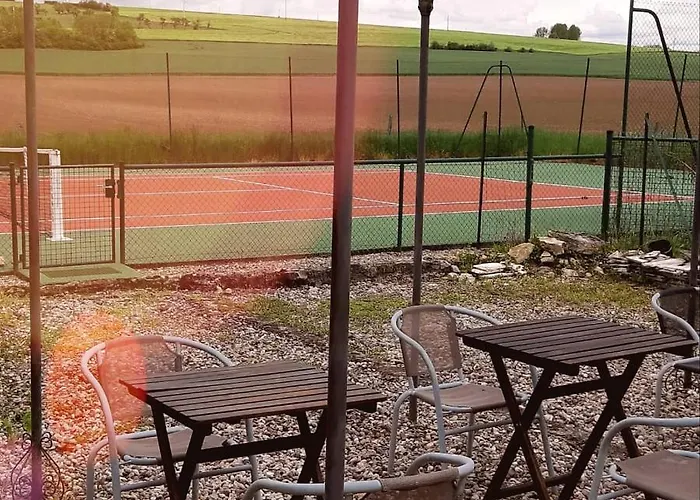 Relais Saint Vincent 3* Thonville